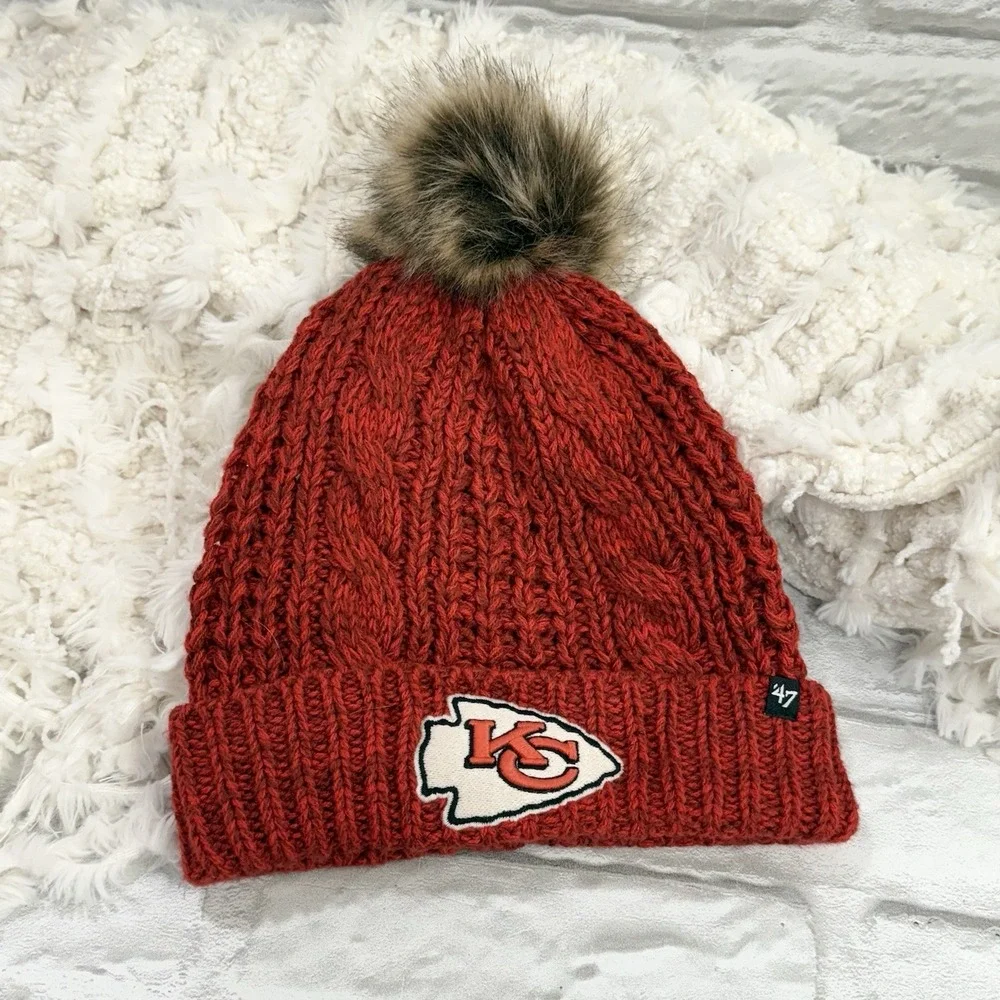 47' NFL Kansas City Chiefs Women's Cable Knit Beanie Hat Cap Football w/ Pom Pom